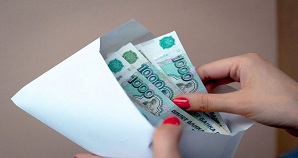 Какие российские города и отрасли деятельности лидируют по выплате сотрудникам «серых» зарплат